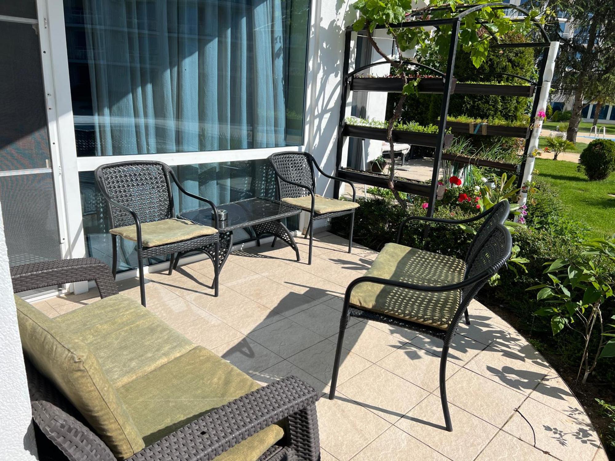 Apartment With Terrace In Complex
